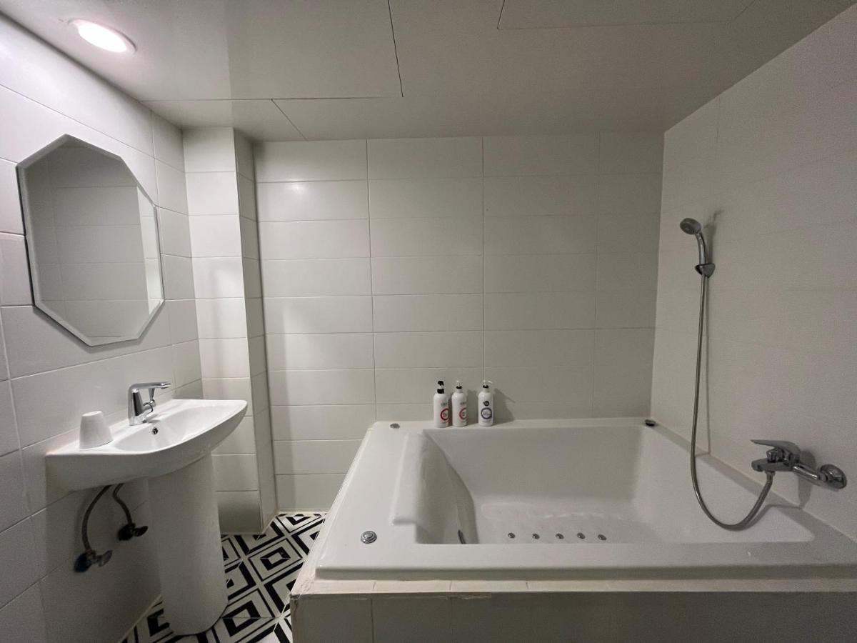 Hotel Yaja Hwajeong Station Goyang Ngoại thất bức ảnh